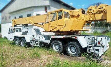 P&H OMEGA - 65 TON. 1985