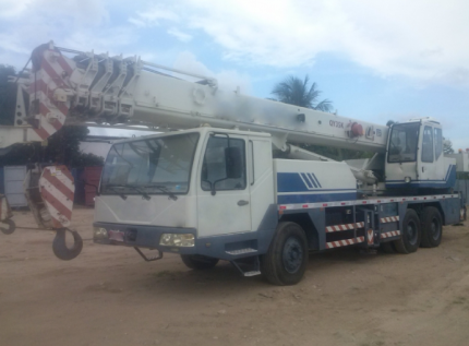 ZOOMLION QY30V 2010 30 TON.
