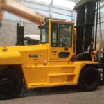 EMPILHADEIRA HYUNDAI 160D-7 2008 - 16 TON.