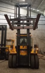 EMPILHADEIRA HYUNDAI 160D-7 2008 16 TON.