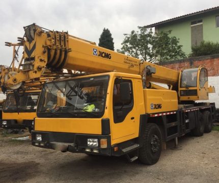 XCMG QY30K5 2008 e 2007 - 30 TON.