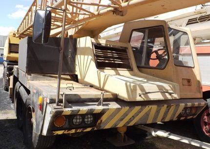 BUCYRUS ERIE - 90 ton.