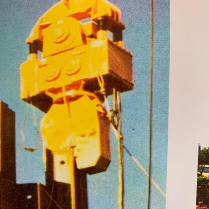 MARTELO BATE ESTACAS VIBRATÓRIO VM2-500E - TOMEN VIBRO ano 1987
