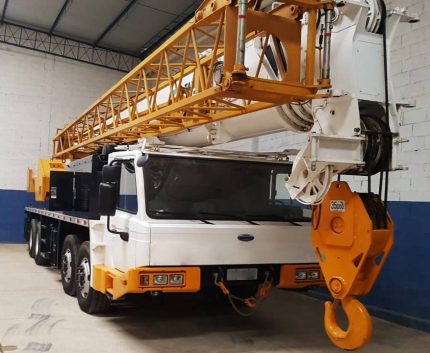 TADANO GT-600EX 2009/2010 60 TON.