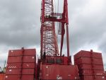 MANITOWOC M2250 2008 - 300 TON.