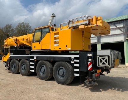 LIEBHERR LTM1090-4.1 – 2010 – 90 TON.