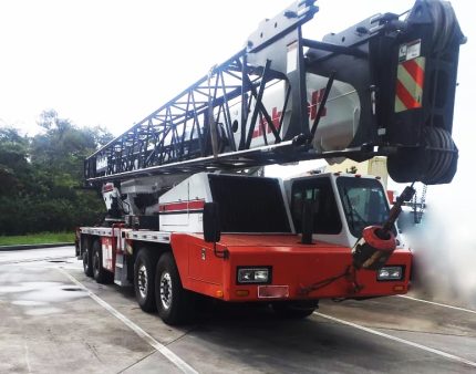 LINK-BELT HTT-8690 2009 90 TON.