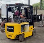 EMPILHADEIRA ELÉTRICA HYUNDAI 25B-7 2008 – 2,5 TON.