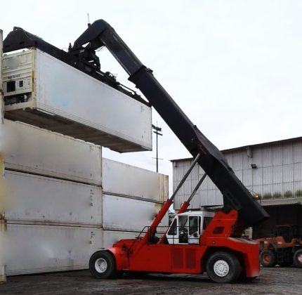 REACH STACKER MILAN MG 4500 S6 2006