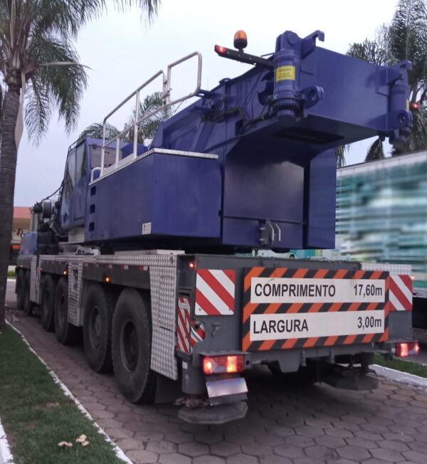 GROVE GMK6300L 2011 – 300 TON.