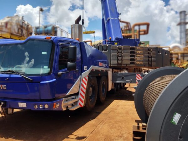 GROVE GMK6300L 2011 – 300 TON.