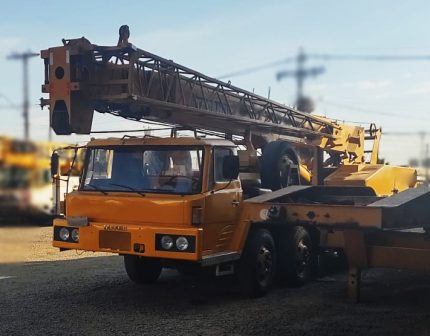 TADANO TL251 1979/80 30 TON.