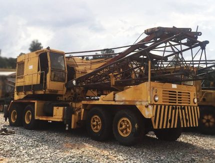 BUCYRUS ERIE 1979 60 TON.