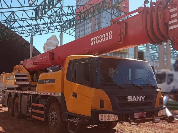 SANY STC300B 2013 30 TON.