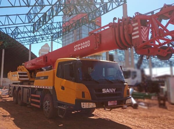 SANY STC300B 2013 30 TON.