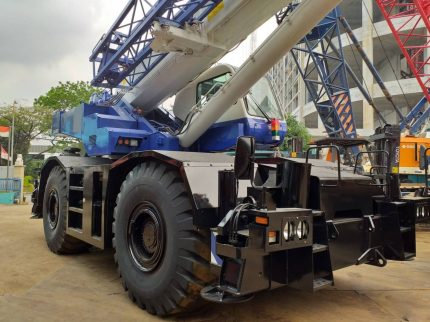 TADANO GR-550EX 2011 55 TON.