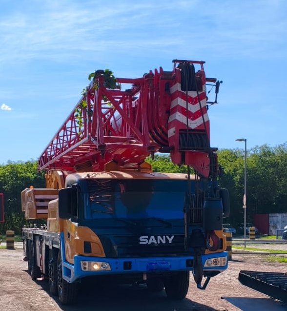 SANY STC800 2013 80 TON.