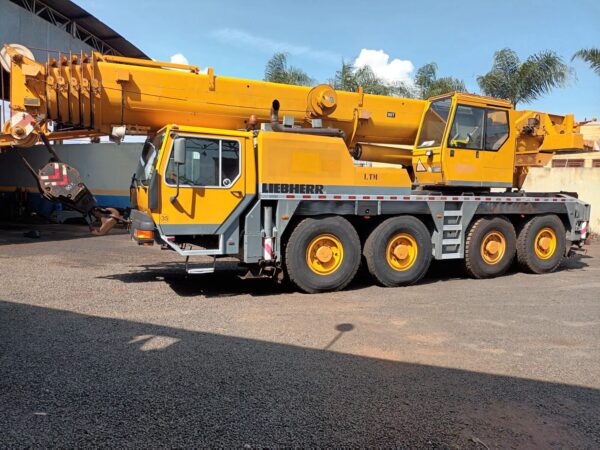 LIEBHERR LTM1080.1 2002 80 TON.