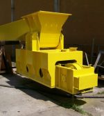 PÓRTICO NIPPON CRANE WORKS 250 TON. E 10 TON.