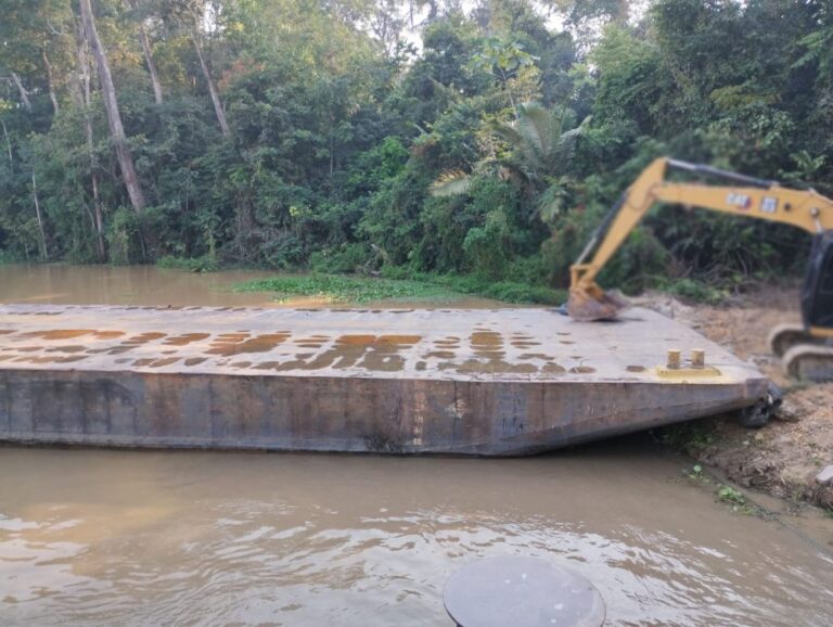 BALSA MCF-9 37,00 X 8,40 X 1,67 M 2016 – 289 TON. – venda suspensa ...