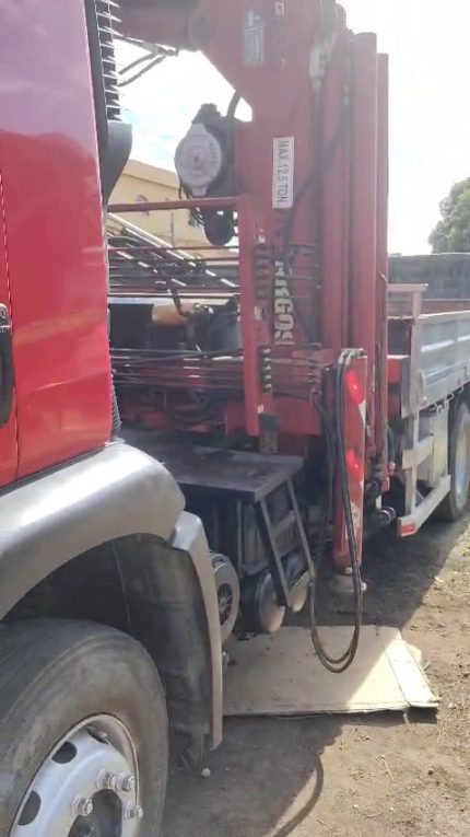ARGOS 43.7 - VW 24250 CONSTELLATION 6X2 2010