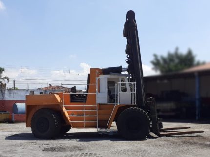 EMPILHADEIRA MILAN MC37 37 TON.