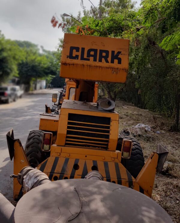 CLARK RT 13 TON.