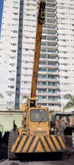 GROVE RT58 15 TON.