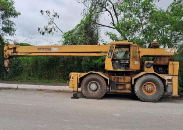 GROVE RT60S 18 TON.