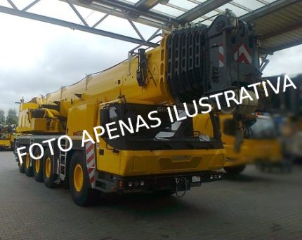 GROVE GMK5200 2005 200 TON.