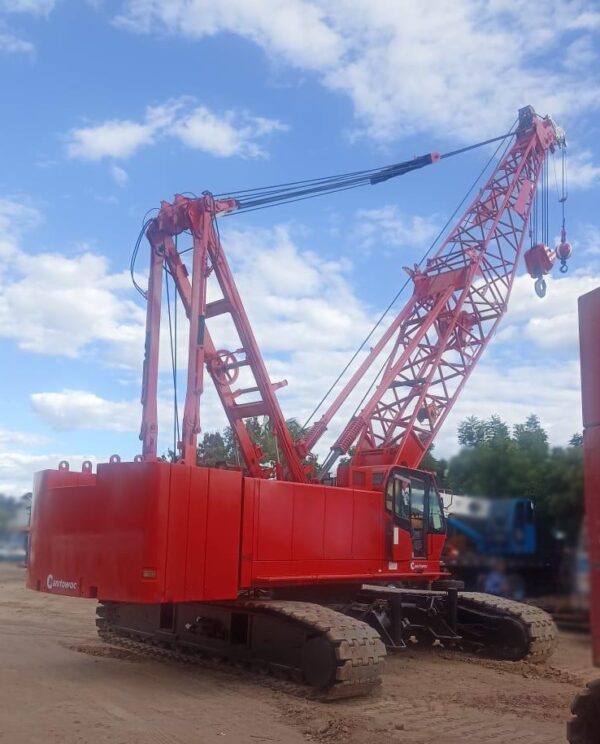 MANITOWOC 12000 2011 110 TON.