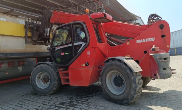 MANIPULADOR TELESCÓPICO MANITOU MHT10120L 2016 12 TON.