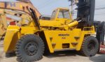 EMPILHADEIRA KOMATSU FD250 1989 25 TON.
