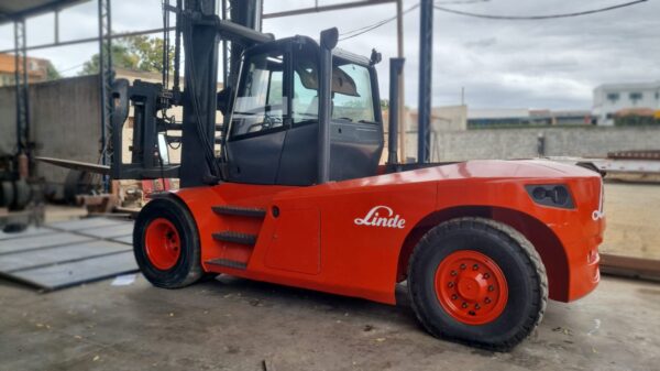 EMPILHADEIRA LINDE 2004 16 TON.