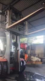 EMPILHADEIRA LINDE 2004 16 TON.