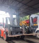 EMPILHADEIRA LINDE 2004 16 TON.