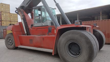 REACH STACKER KALMAR DRF450-65S5 2009/2010 45 TON.