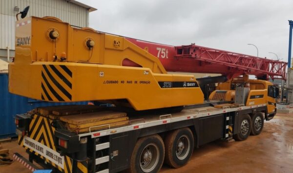 SANY STC750 2012 75 TON.