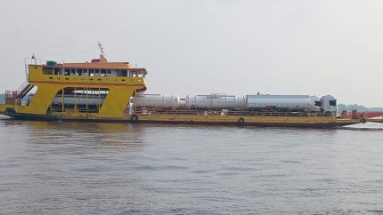 FERRY BOAT 51 X 10 X 2,20 M 180 PASSAGEIROS 600 TON. 2010