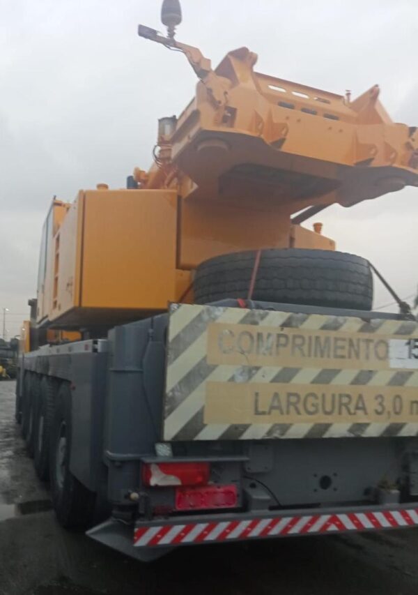 LIEBHERR LTM-1200/1 2002 200 TON.