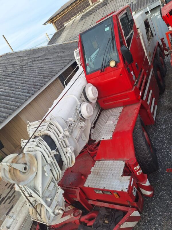 COMPACT TRUCK AG CT.3D 2000