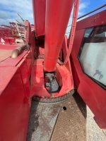 LIEBHERR LTM1220-5.2 2010 220 TON.