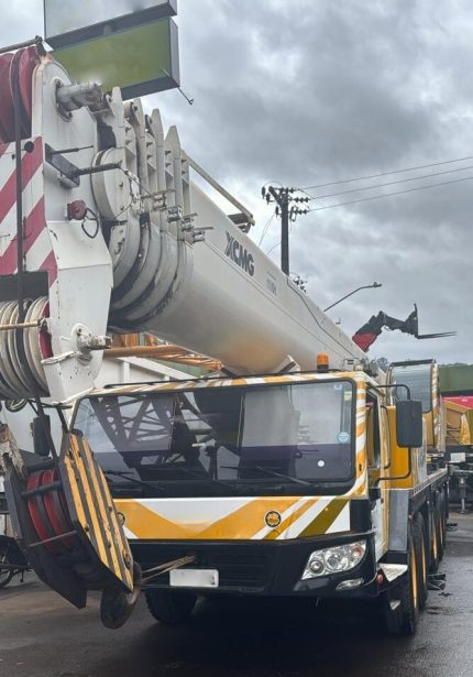 XCMG QY100K-1 2013 100 TON.