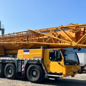 LIEBHERR LTM1220-5.2 2008 220 TON.