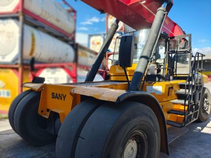 REACH STACKER SANY SRC45 2013 45 TON.
