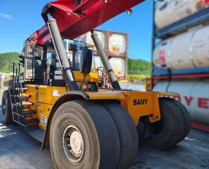 REACH STACKER SANY SRC45 2013 45 TON.