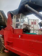 REACH STACKER MADAL 2001 18 TON. - 4 DE ALTO (VAZIO)