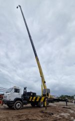 NATIONAL CRANE 2006 30 TON. - VW26260 6X4 2007