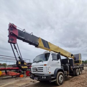 NATIONAL CRANE 2006 30 TON. - VW26260 6X4 2007