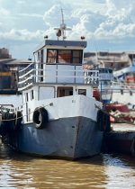 BARCO DE APOIO PORTUÁRIO 17 X 4,5 X 2,20 M 50 TON. 560 HP